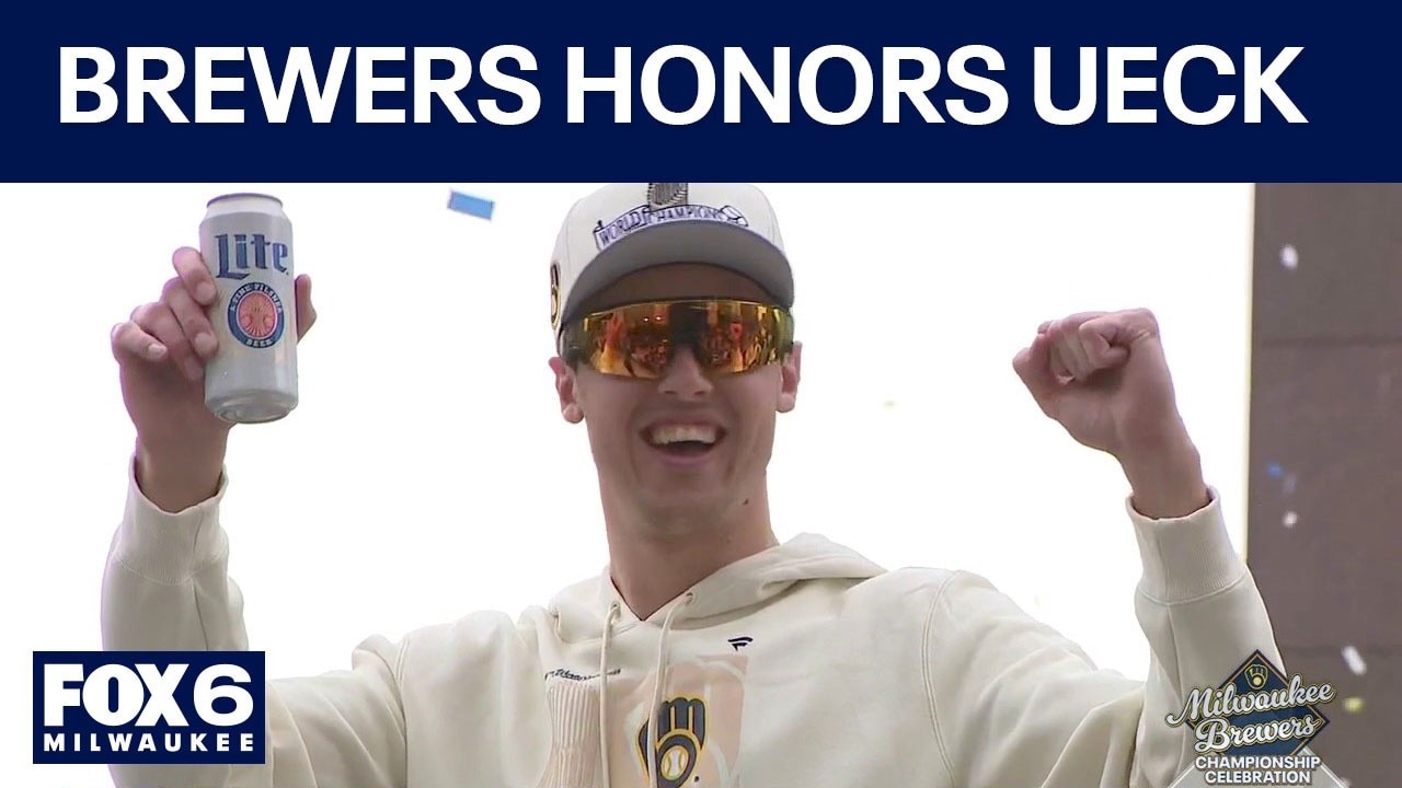 Brewers Championship Parade: Team stops at Uecker mural — FOX 6 News